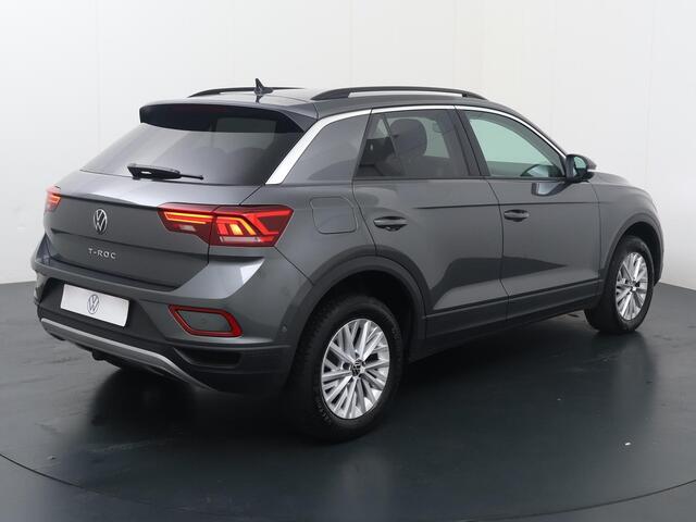 Volkswagen T-Roc 1.5 TSI Life Business | 150 PK | Automaat | Trekhaak | Achteruitrijcamera | Stoelverwarming | Dodehoek detectie |