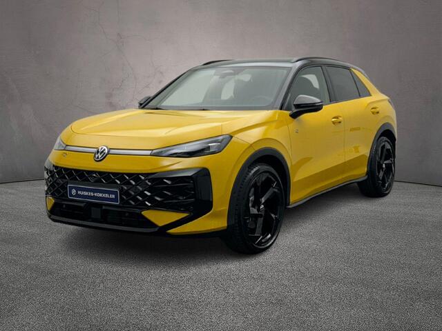 Volkswagen T-Roc R-Line First Edition 1.5 eTSI 150pk DSG Automaat Panoramadak, Harman Kardon audio, Adaptive cruise control, LED matrix koplampen, Lederen bekleding, Black style