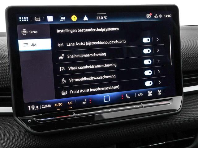 Volkswagen T-Roc Life First Edition 1.5 eTSI 116 PK 7 versn. DSG · Achteruitrijcamera · Comfort pakket · Prijs is inclusief inruilpremie ·