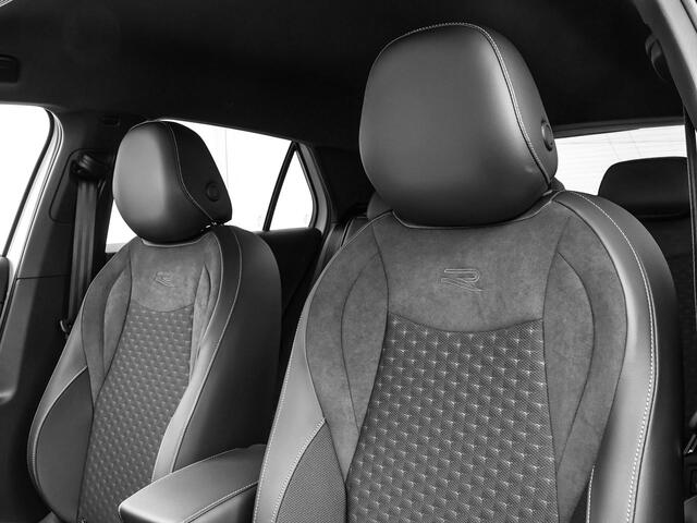 Volkswagen T-Roc R-Line First Edition 1.5 eTSI 150 PK 7 versn. DSG · Black Style Pakket · Achterklep met sensorgestuurde opening en vertraagde elektrische sluitfunctie, met afstandsontgrendeling · Voorraad OUTLET · Prijs is inclusief inruilpremie ·