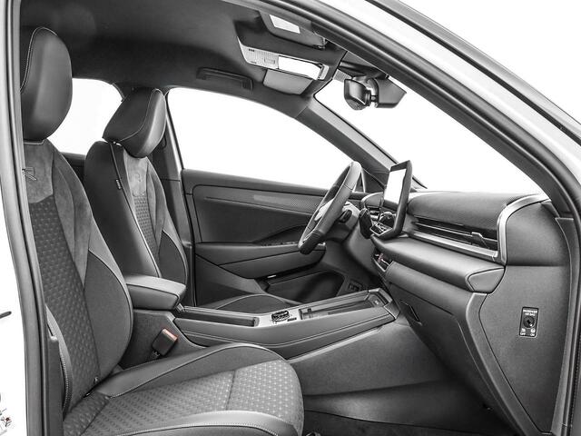 Volkswagen T-Roc R-Line First Edition 1.5 eTSI 150 PK 7 versn. DSG · Black Style Pakket · Achterklep met sensorgestuurde opening en vertraagde elektrische sluitfunctie, met afstandsontgrendeling · Voorraad OUTLET · Prijs is inclusief inruilpremie ·