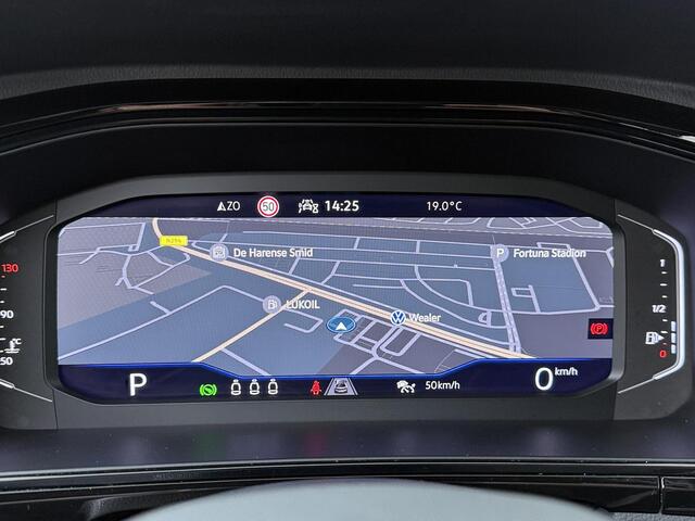 Volkswagen T-Roc 1.5 TSI Style | 150 PK | Automaat | Adaptive Cruise Control | Matrix LED | Navigatiesysteem | Keyless Entry |