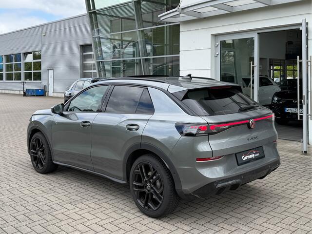 Volkswagen T-Roc 1.5 eTsi R-Line 150pk Pano Trekhaak Keyless Camera Stoel/Stuur verwarmd