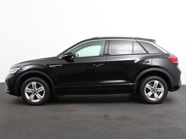 Volkswagen T-Roc 1.5 TSI DSG R-Line Climate control Adaptieve cruise control LED Navigatie Achteruitrijcamera Parkeersensoren Apple Carplay Android Auto Radio