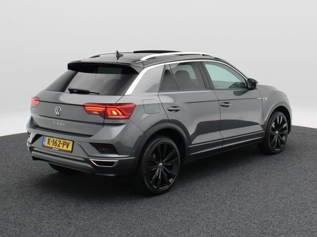Volkswagen T-Roc 1.5 TSi 150 Pk Automaat R line | Trekhaak | Stoelverwarming | Panorama dak | Camera | Adaptive Cruise | Climatronic | Carplay | 19 Inch | 58.509 Km !!
