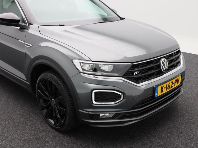 Volkswagen T-Roc 1.5 TSi 150 Pk Automaat R line | Trekhaak | Stoelverwarming | Panorama dak | Camera | Adaptive Cruise | Climatronic | Carplay | 19 Inch | 58.509 Km !!
