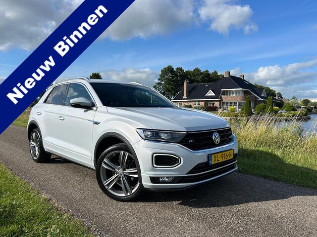 Volkswagen T-Roc 1.5 TSI Sport | R-Line | LED | Adaptieve Cruise | Lane Assist