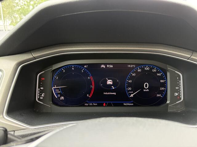 Volkswagen T-Roc 1.0 TSI Style Business Navi, Carplay, Virtual, Rijklaar met beurt & garantie!