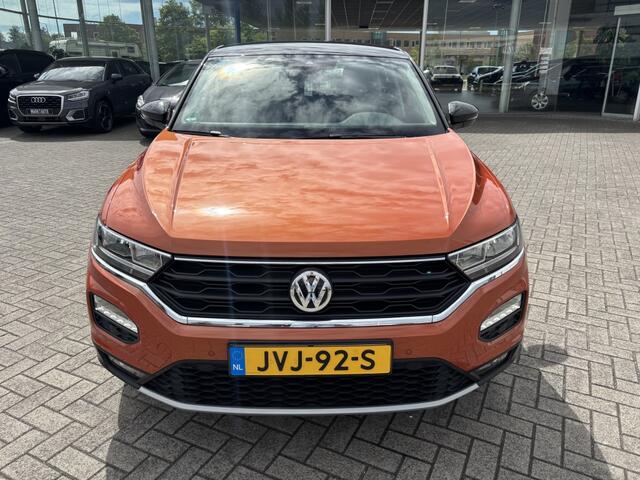 Volkswagen T-Roc 1.0 TSI Style Navi Trekhaak Carplay Stoelverwarming