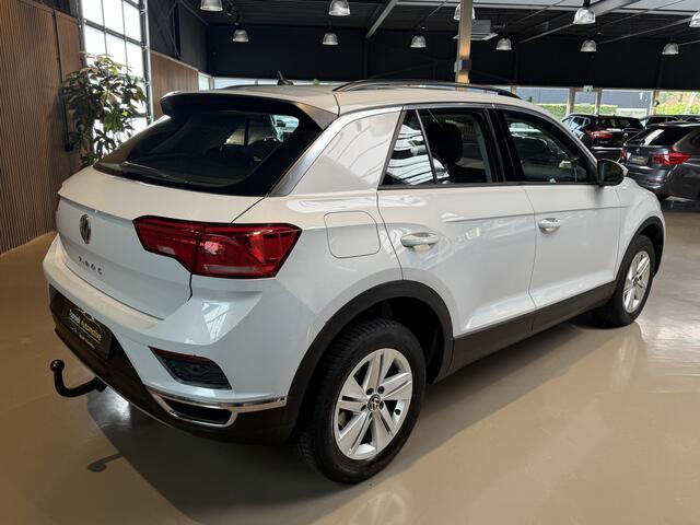Volkswagen T-Roc 1.5 TSI Style climat/cruise control en navigatie