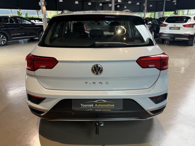 Volkswagen T-Roc 1.5 TSI Style climat/cruise control en navigatie