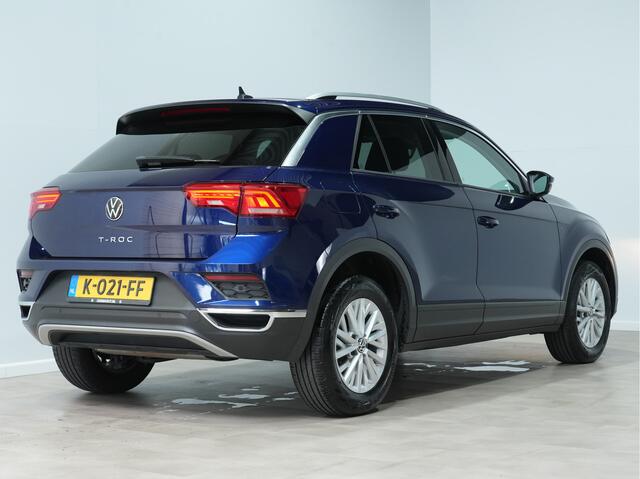 Volkswagen T-Roc 1.0 115pk TSI Style Navigatie achteruitrijcamera 212
