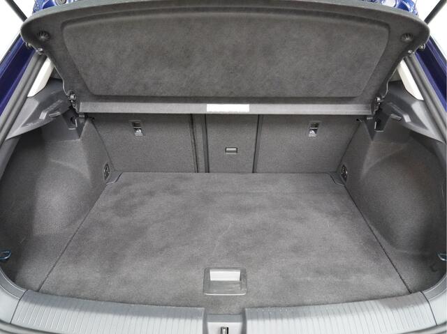 Volkswagen T-Roc 1.0 115pk TSI Style Navigatie achteruitrijcamera 212