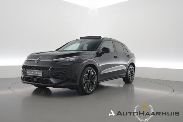 Volkswagen T-Roc 1.5 eTsi R-Line First Edition | Dig. Cockpit | IQ Light | Pano | Adapt. Cruise | Trekhaak | Head-up | Harman Kardon | Keyless | 360cam | Stoel- Stuurverw.