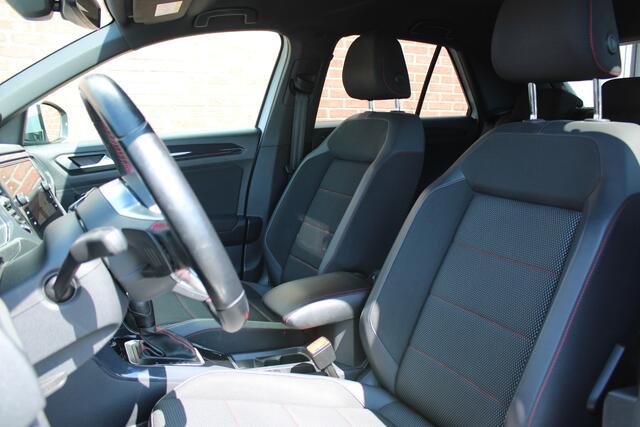 Volkswagen T-Roc 1.5 TSI 150PK Sport Business R |LED|ACC|18-INCH|STOELVERWARMING|