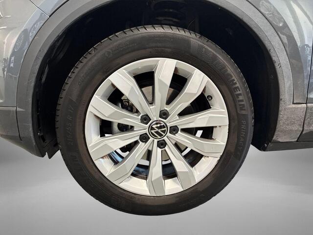 Volkswagen T-Roc 1.5 TSI 150pk DSG Sport · Panoramadak · Camera · Keyless · Apple/Android Car Play · Dodehoek Detectie · P-Sensoren · 17'' Inch ·