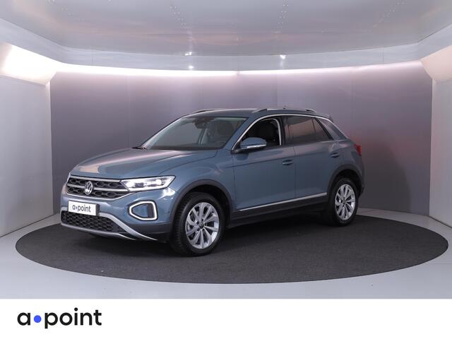 Volkswagen T-Roc 1.5 TSI Style 150 pk Automaat (DSG) | Navigatie | Parkeersensoren (Park assist) | Achteruitrijcamera | Stoelverwarming | Adaptieve cruise control |