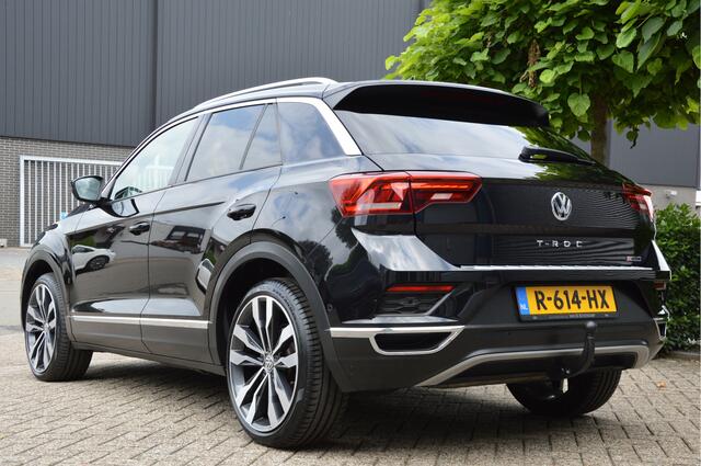 Volkswagen T-Roc 2.0 TSI 4Motion Sport PANORAMADAK | CAMERA | ADAP.CRUISE | TREKHAAK |LED | CARPLAY | CLIMA | STOELVERW. | ENZ