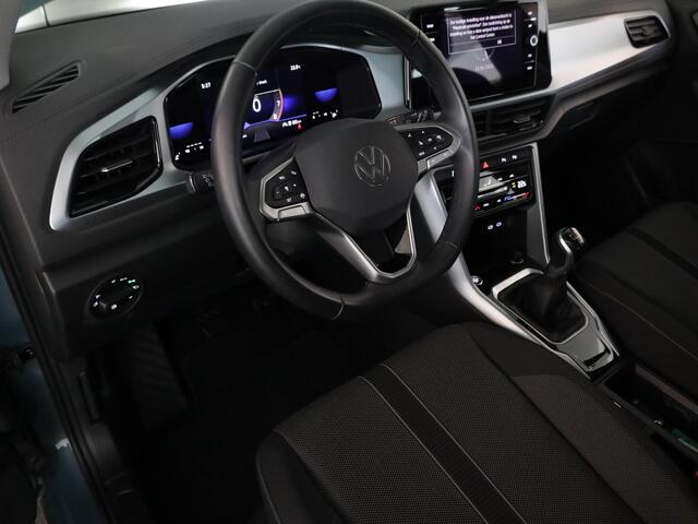 Volkswagen T-Roc 1.0 TSI Life 110 pk | Navigatie via App | LED koplampen | Parkeersensoren (Park assist) | Achteruitrijcamera | Autom. airco | Keyless |