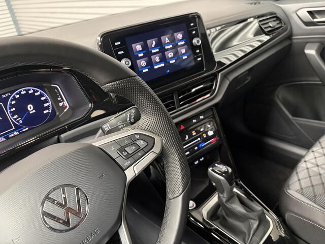 Volkswagen T-Roc 1.5 TSI R-LINE/BLACK STYLE/PANO/IQ DRIVE/EL A KLEP/19 INCH/ENZ