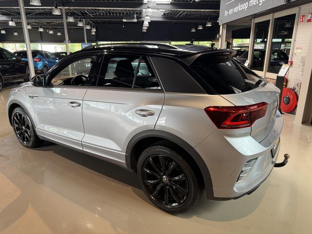 Volkswagen T-Roc 1.5 TSI R-Line automaat | black style | two-tone