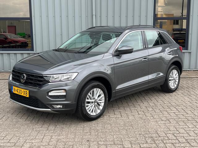 Volkswagen T-Roc 1.0 TSI Style ( Zeer nette auto volledig onderhouden )