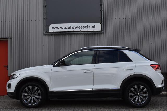 Volkswagen T-Roc 1.5 TSI Sport Virtual cockpit, Adaptive cruise, Camera, Carplay, Elek. achterklep