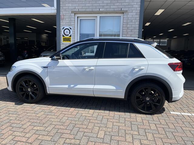 Volkswagen T-Roc 1.5 TSI R-Line / AUTOMAAT/ TREKHAAK/ LEER/ 2x R-LINE/ KEYLESS/ DIGITAL DASH/ APP-CONNECT/ DAB/ CLIMATE/ STOELVERWARMING/ PARK. SENSOREN + CAMERA/ NAVI/ 19" LMV