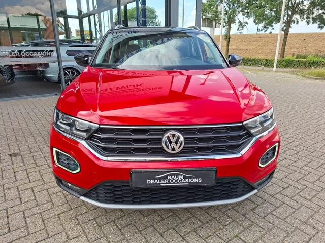 Volkswagen T-Roc 1.5 TSI 150PK SPORT EDITION NAVI LMV PDC VIRTUAL WINTERPACK