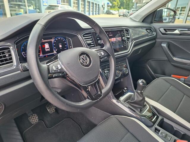 Volkswagen T-Roc 1.5 TSI 150PK SPORT EDITION NAVI LMV PDC VIRTUAL WINTERPACK