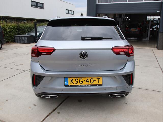 Volkswagen T-Roc 1.5 TSI R-Line Ed. DEMO-Nieuwe auto!! FULL LED, ACC, Leder-Alcantara Zomeractie!