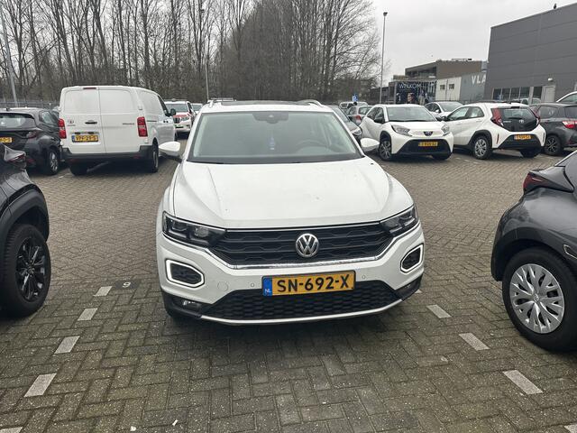Volkswagen T-Roc 1.0 TSI Style | 1E EGENAAR | 3/6 OF 12MND GARANTIE | PANODAK | ACC | LANE ASSIST | AIRCO |