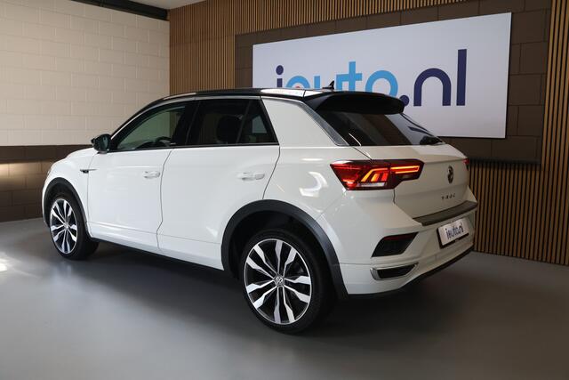 Volkswagen T-Roc 1.5 TSI 150PK DSG R-Line Black Style ACC/LED/Keyless/Virtual Cockpit/Navi/CarPlay/19"
