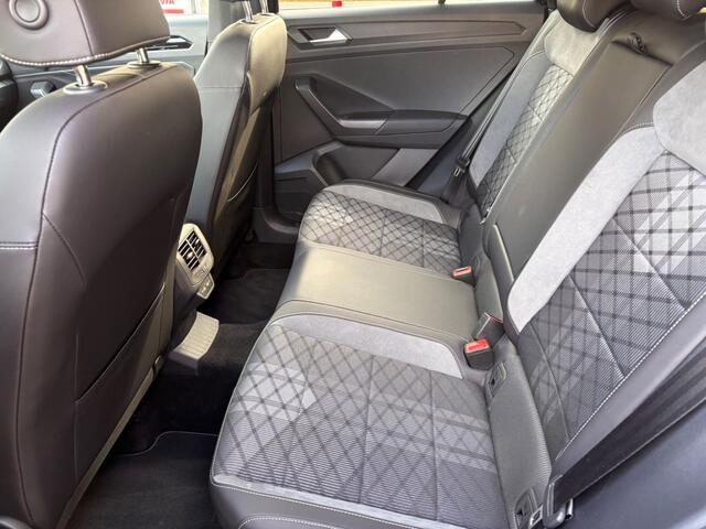 Volkswagen T-Roc 1.5 TSI R-Line,Camera,Navi,Trekhaak
