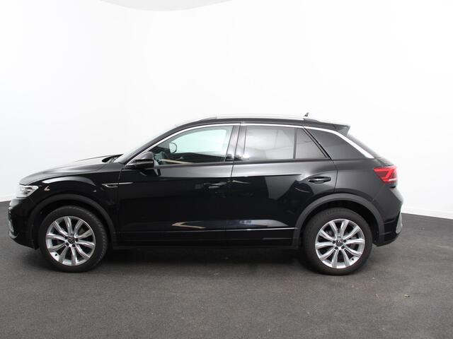 Volkswagen T-Roc 1.5 TSI 150pk Automaat R-Line Edition Navigatie Apple Carplay/Android Auto Camera Climate Control Electrisch te openen achterklep Dab Verwarmbare stoelen