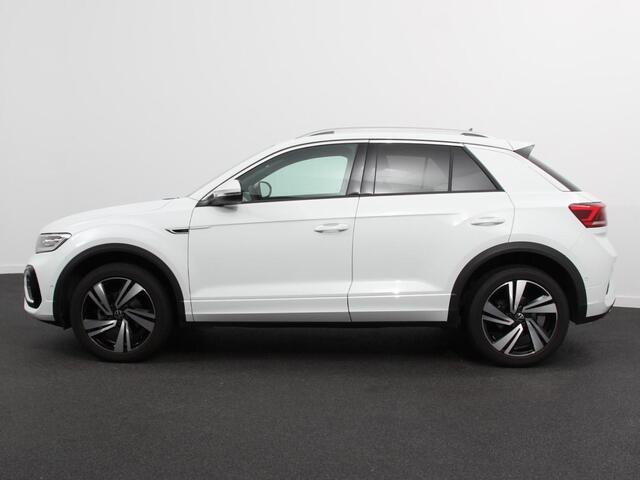 Volkswagen T-Roc 1.5 TSI 150pk Automaat R-Line Edition Navigatie Apple Carplay/Android Auto Camera Climate Control Electrisch te openen achterklep Dab Verwarmbare stoelen