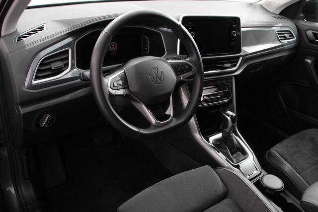 Volkswagen T-Roc 1.5 TSI DSG Style Navigatie Apple Carplay / Android Auto Climate Control Led Digitale Cockpit Adaptive Cruise Control Trekhaak
