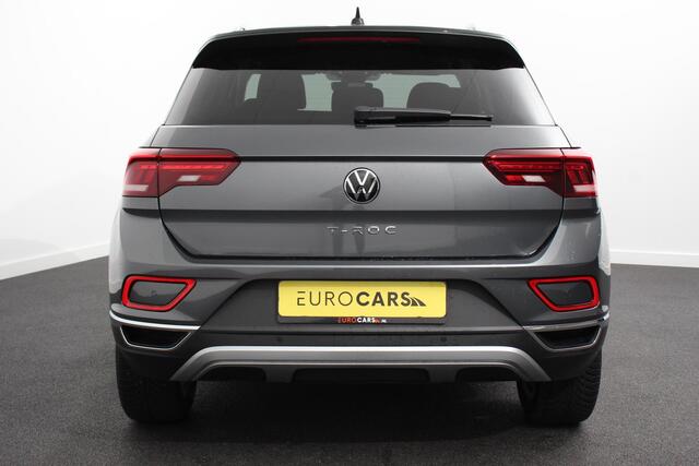 Volkswagen T-Roc 1.5 TSI DSG Style Navigatie Apple Carplay / Android Auto Climate Control Led Digitale Cockpit Adaptive Cruise Control Trekhaak