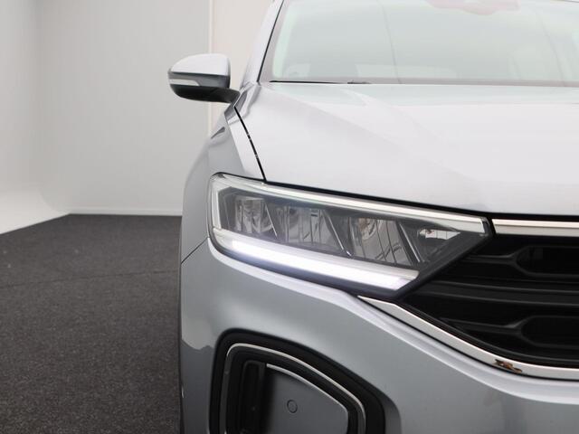 Volkswagen T-Roc 1.0 TSi 110 Pk Life | Adaptive Cruise | Airco | Camera | CarPlay | 17 Inch | 60.043 Km !!
