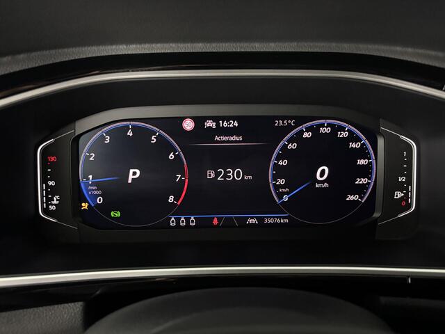 Volkswagen T-Roc 1.5 TSI R-Line Edition | CARPLAY | ADAP. CRUISE |