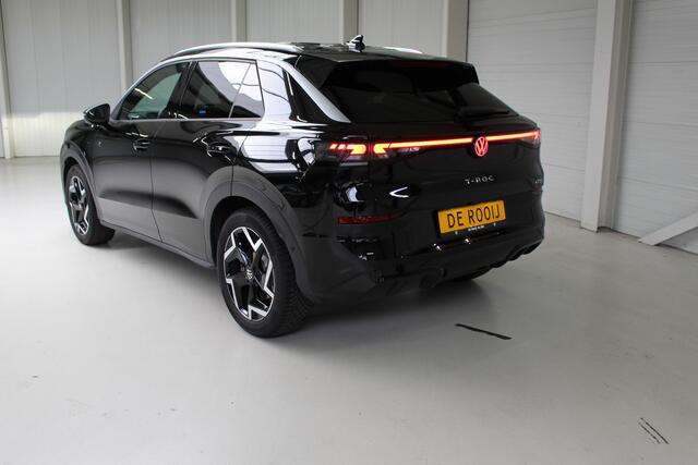 Volkswagen T-Roc 1.5 eTSI R-Line (2x) DSG (Nw Model) | Navigatie | IQ light | DMS| PDC+Camera