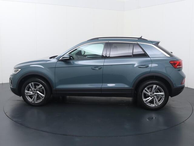 Volkswagen T-Roc 1.0 TSI Life Edition | 116 PK | Trekhaak afneembaar | Adaptive Cruise Control | Achteruitrijcamera | Keyless Entry | Apple Carplay / Android Auto |