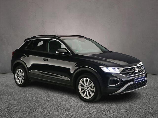 Volkswagen T-Roc Life 1.0 TSI 110pk Adaptive cruise control, Achteruitrijcamera, LED koplampen, Parkeersensoren, Airco, DAB, Radio, Bluetooth, App connect