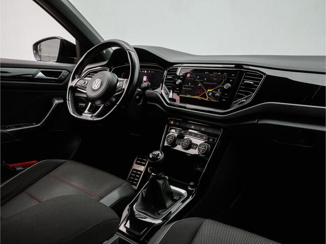 Volkswagen T-Roc 1.5 TSI 150pk Sport Trekhaak/ Stoelverwarming/ Virtual dash/ Camera/ LED/ Adapt. cruise