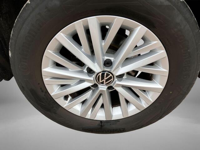 Volkswagen T-Roc 1.0 TSI 81KW/110PK Life Navigatie · Apple/Android Car Play · Camera + Parkeersensoren ·