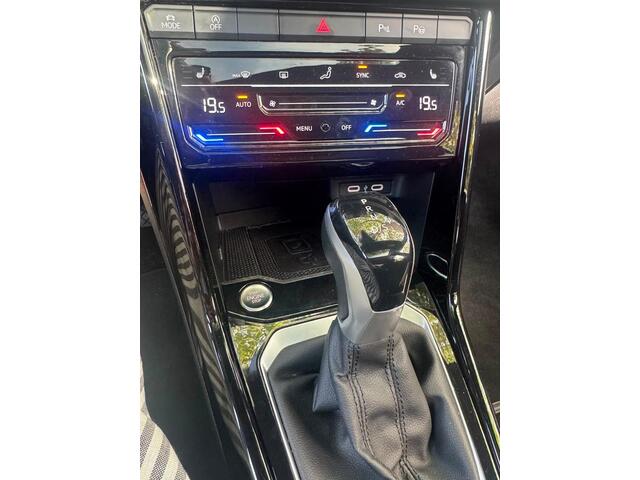 Volkswagen T-Roc 1.5 TSI Life Business
