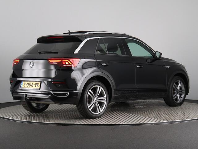 Volkswagen T-Roc 1.5 TSI Sport Business R (Trekhaak / Pano / Camera / ACC / Dodehoek / Navi / Carplay)