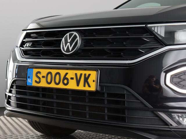 Volkswagen T-Roc 1.5 TSI Sport Business R (Trekhaak / Pano / Camera / ACC / Dodehoek / Navi / Carplay)