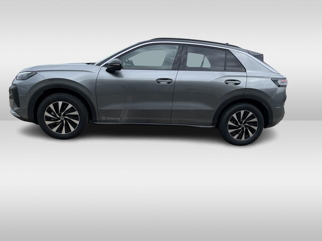 Volkswagen T-Roc 1.5 eTsi Life First Edition Zwenkbare trekhaak / Dodehoek detectie / Stuur en stoelverwarming / 17'' LMV Rijdende demonstratieauto, bezichtiging op afspraak