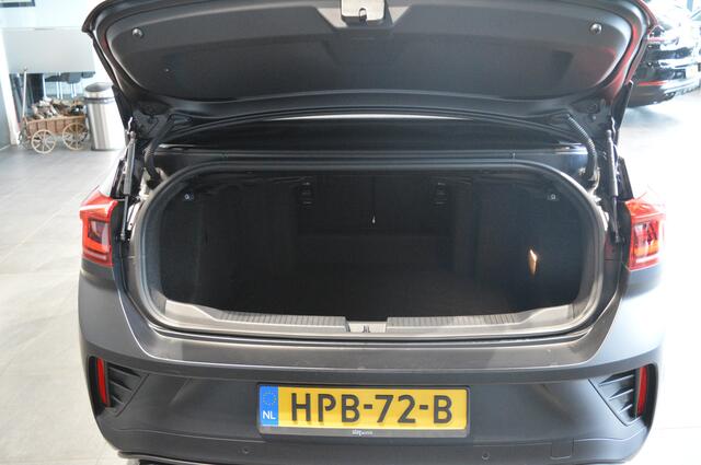 Volkswagen T-Roc Cabrio 1.5 TSI 3X R-Line Edition Grey leer trekhaak 150 pk !!